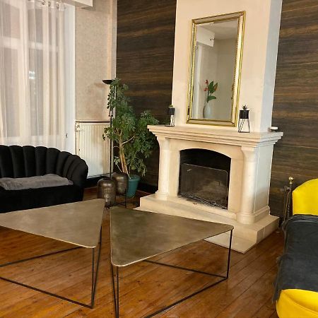 A La Villa Perroy Les Chambres Sont Spacieuses Et Les Petit-Dejeuners Offerts Dunkirk Bagian luar foto